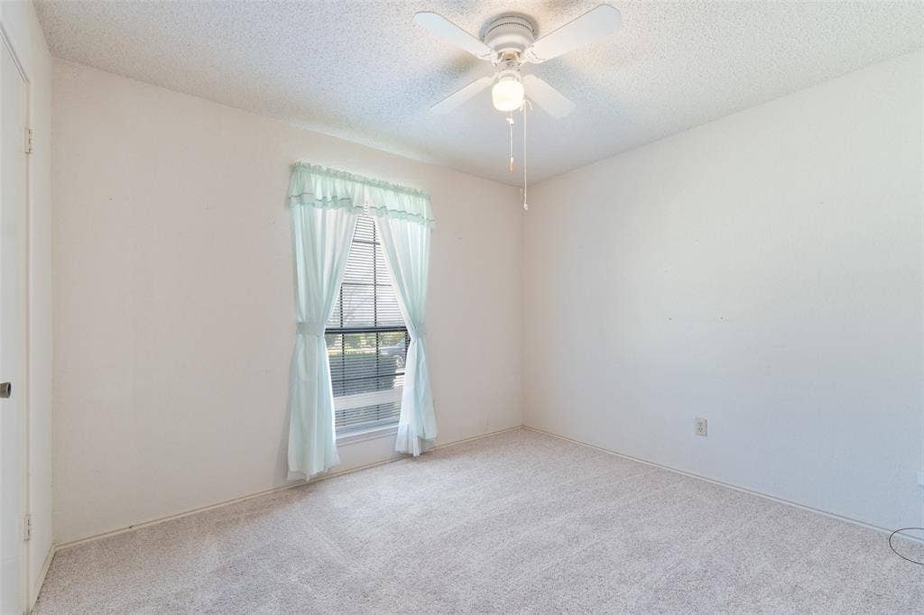 1002 Courtney Drive, Mesquite, TX 75150 1002 Courtney Drive, Mesquite, TX 75150