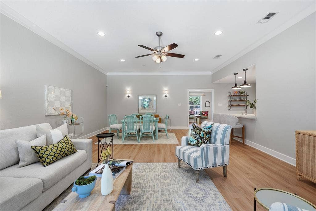 3709 Wildwood Road, Fort Worth, TX 76107