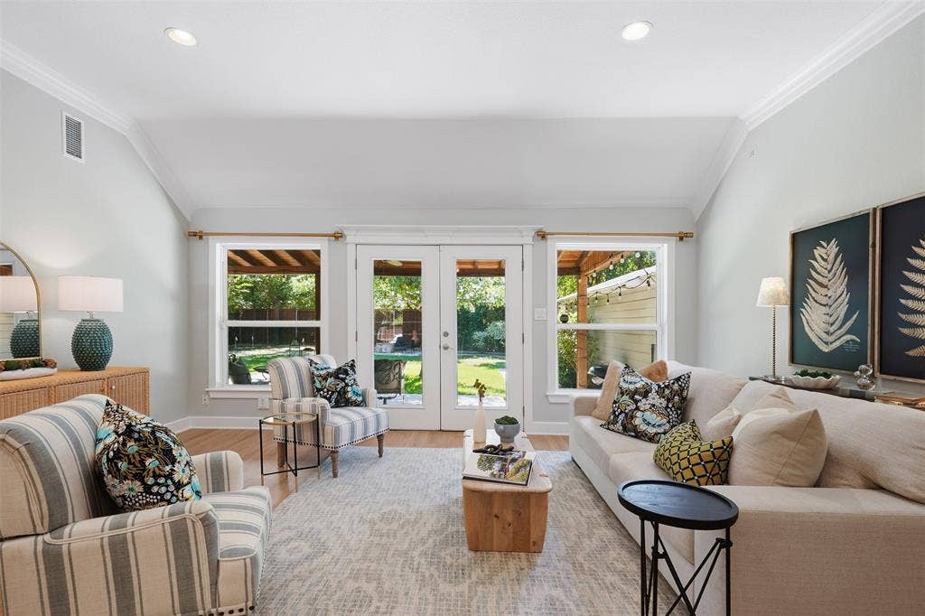3709 Wildwood Road, Fort Worth, TX 76107