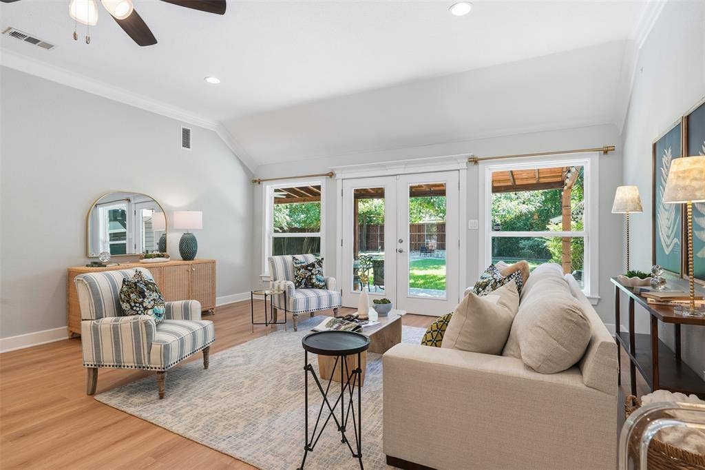 3709 Wildwood Road, Fort Worth, TX 76107