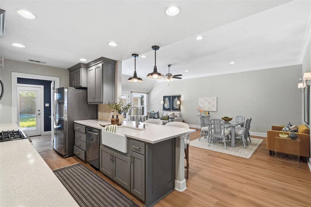 3709 Wildwood Road, Fort Worth, TX 76107