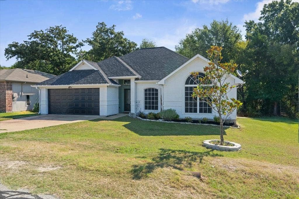 460 Admiral Drive, Gun Barrel City, TX 75156 460 Admiral Drive, Gun Barrel City, TX 75156