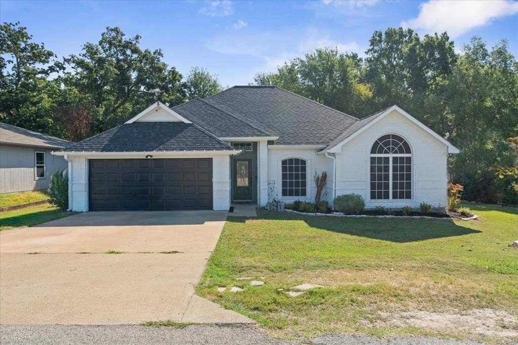 460 Admiral Drive, Gun Barrel City, TX 75156 460 Admiral Drive, Gun Barrel City, TX 75156