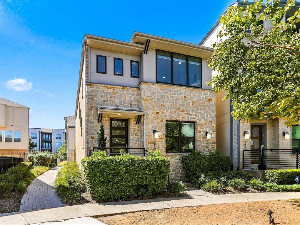 Welcome Home to this exclusive gated community of Merion at Midtown Park!
