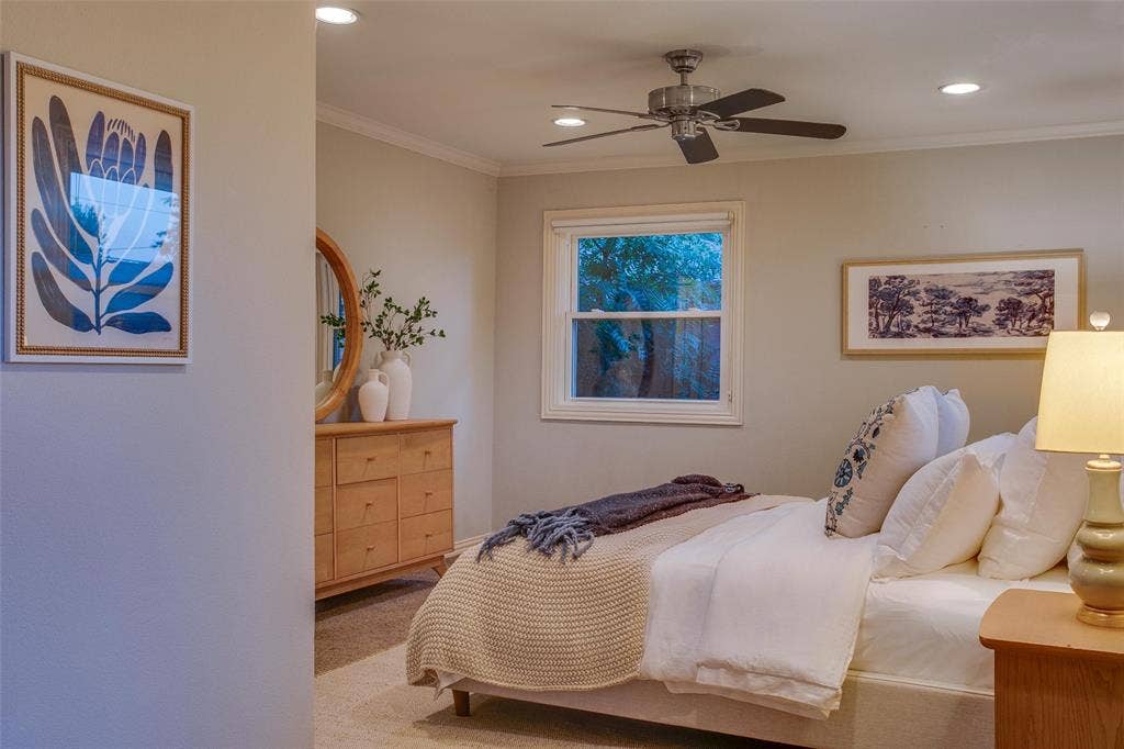 3918 Royal Palms Court, Dallas, TX 75244 Primary Bedroom offers a calm, spacious retreat within the flexible floorplan.