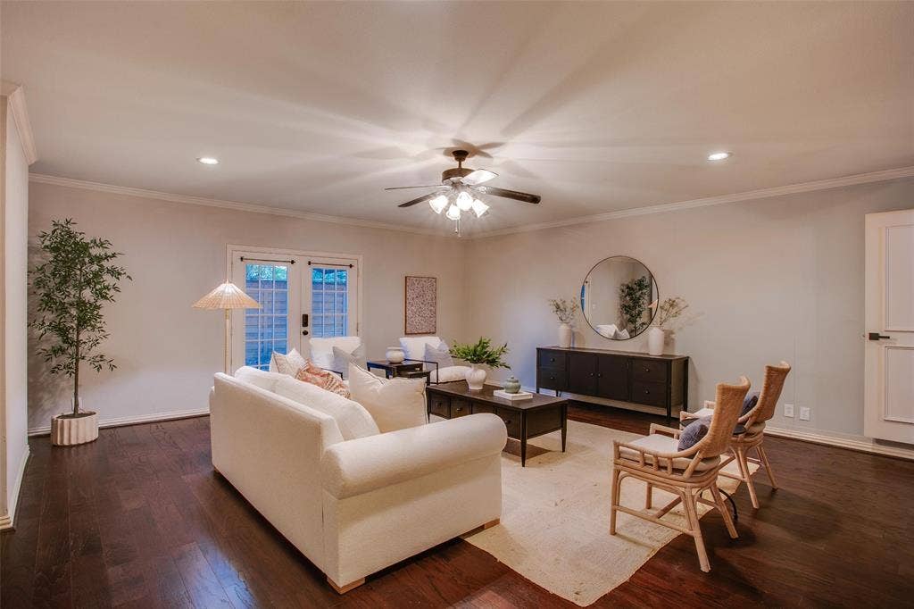 3918 Royal Palms Court, Dallas, TX 75244 Spacious Family Room offers exceptional flexibility for everyday living.
