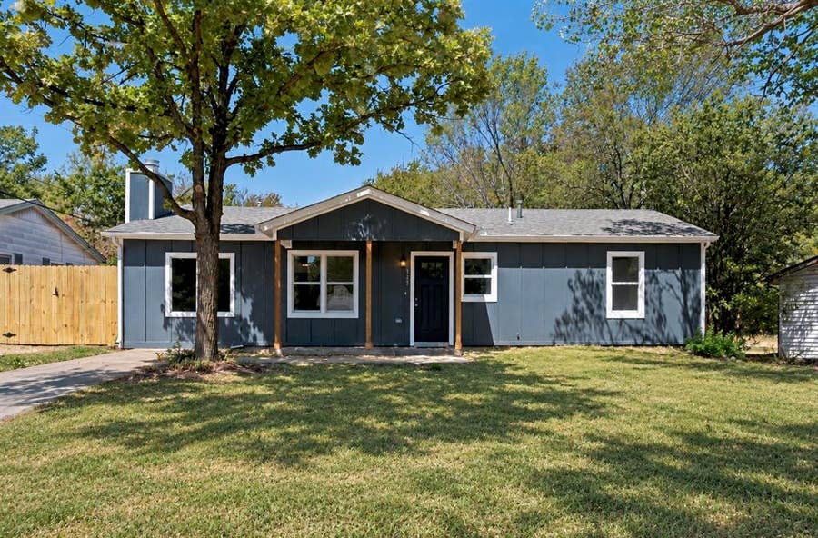 Property photo for 125 NE Cindy Lane, Burleson, TX