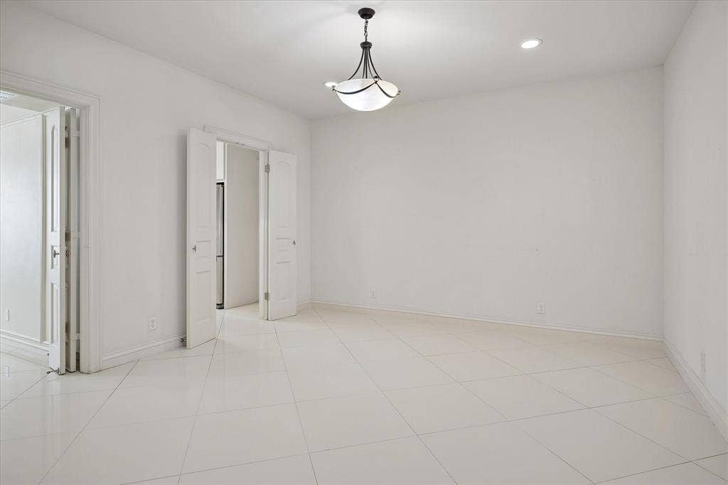 6146 Averill Way, #106E, Dallas, TX 75225 6146 Averill Way, #106E, Dallas, TX 75225