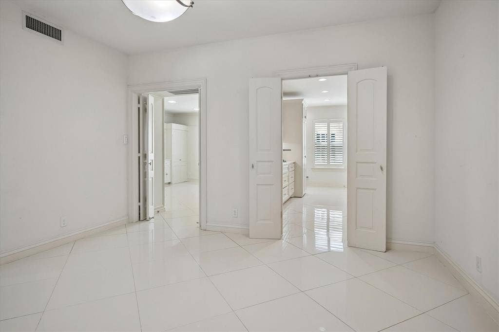 6146 Averill Way, #106E, Dallas, TX 75225 6146 Averill Way, #106E, Dallas, TX 75225
