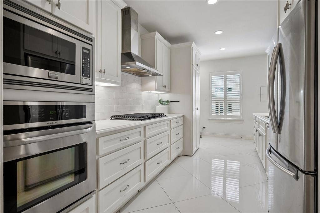 6146 Averill Way, #106E, Dallas, TX 75225 6146 Averill Way, #106E, Dallas, TX 75225
