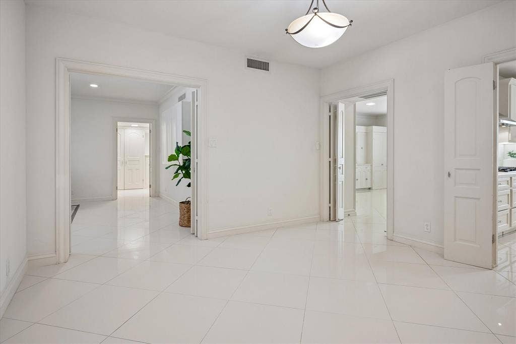 6146 Averill Way, #106E, Dallas, TX 75225 6146 Averill Way, #106E, Dallas, TX 75225
