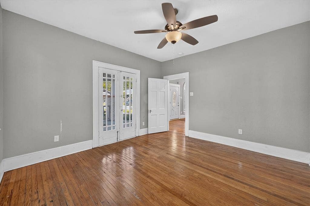 316 S Montreal Avenue, Dallas, TX 75208 316 S Montreal Avenue, Dallas, TX 75208