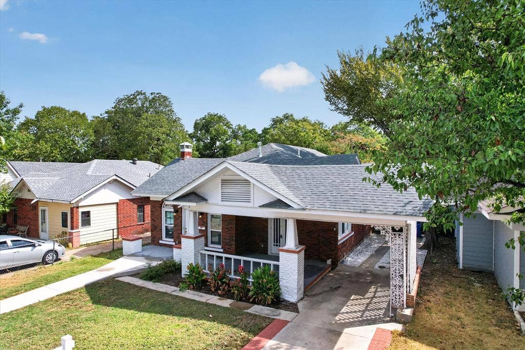 316 S Montreal Avenue, Dallas, TX 75208 316 S Montreal Avenue, Dallas, TX 75208