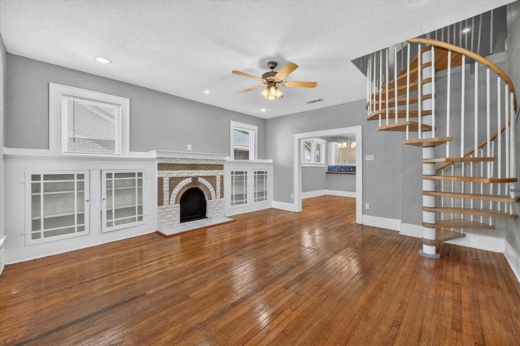 316 S Montreal Avenue, Dallas, TX 75208 316 S Montreal Avenue, Dallas, TX 75208
