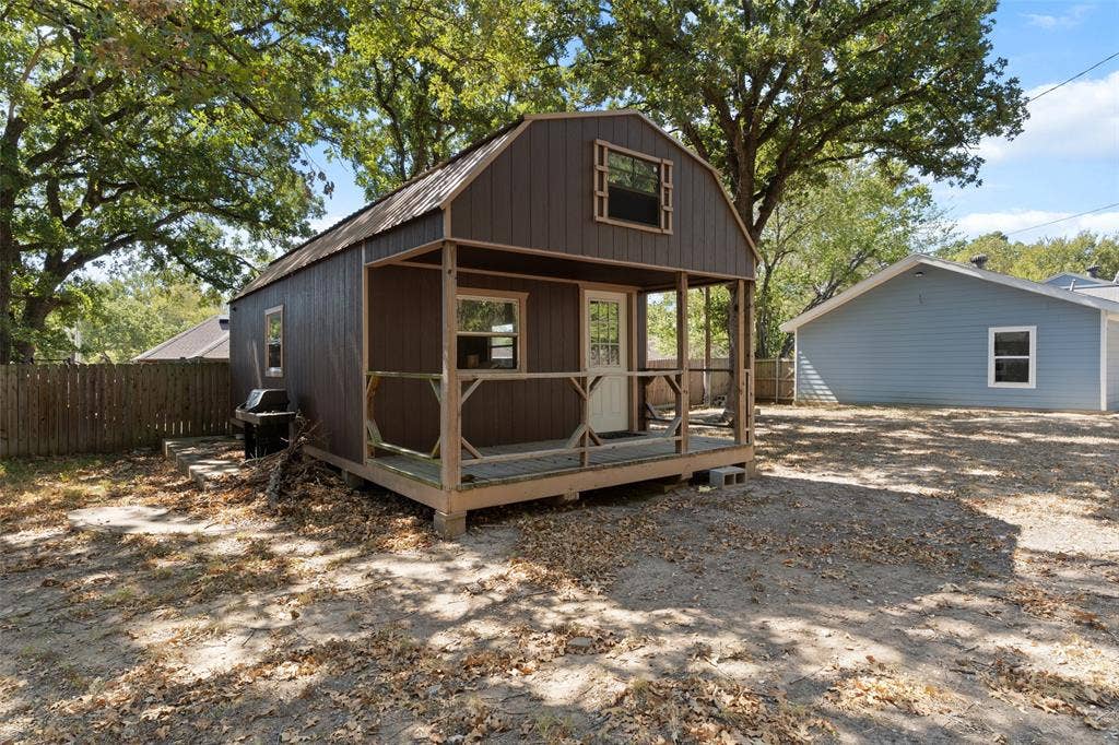 2803 Dennis Circle, Seagoville, TX 75159 Great space as a shed, workshop, etc.