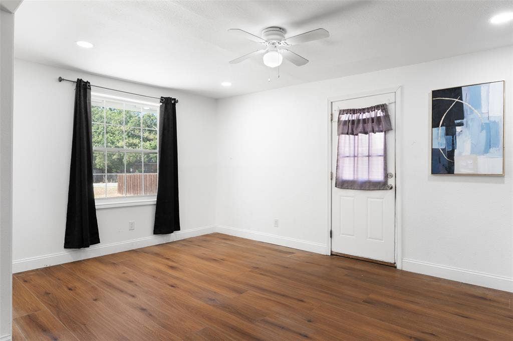 2803 Dennis Circle, Seagoville, TX 75159 2803 Dennis Circle, Seagoville, TX 75159