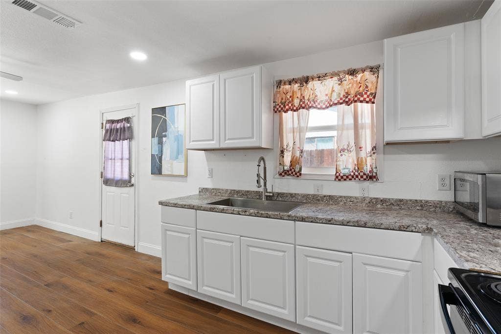 2803 Dennis Circle, Seagoville, TX 75159 2803 Dennis Circle, Seagoville, TX 75159