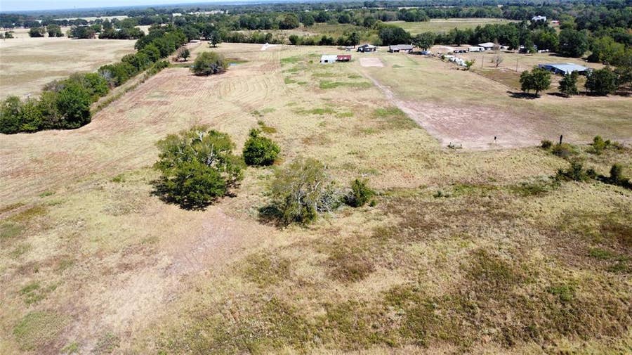 Property photo for 1000 Rs County Road 3237, Emory, TX