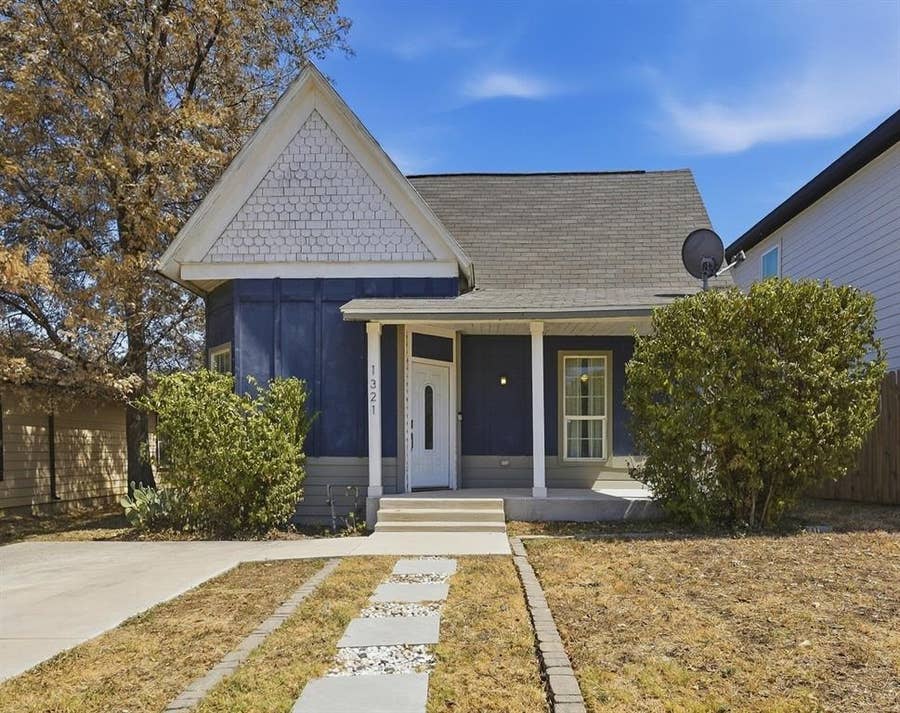 Property photo for 1321 Stewart Street, Fort Worth, TX
