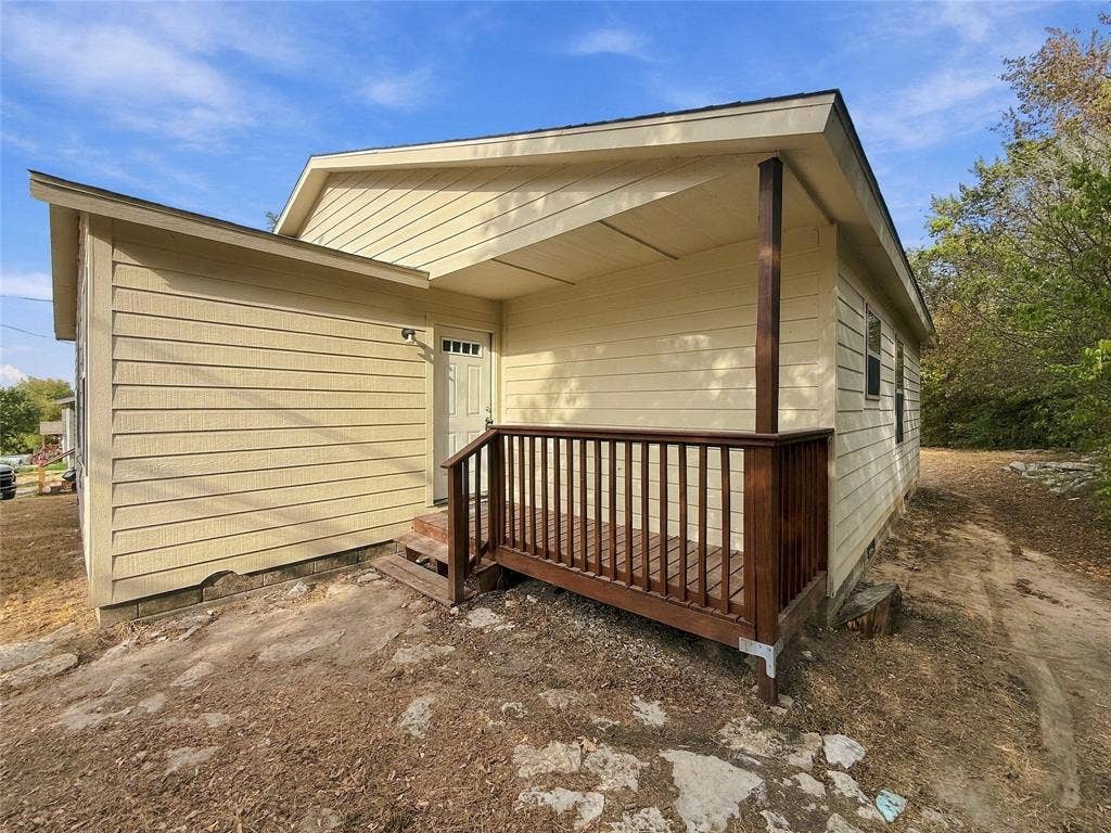 2503 Woodhaven Drive, Granbury, TX 76048 2503 Woodhaven Drive, Granbury, TX 76048
