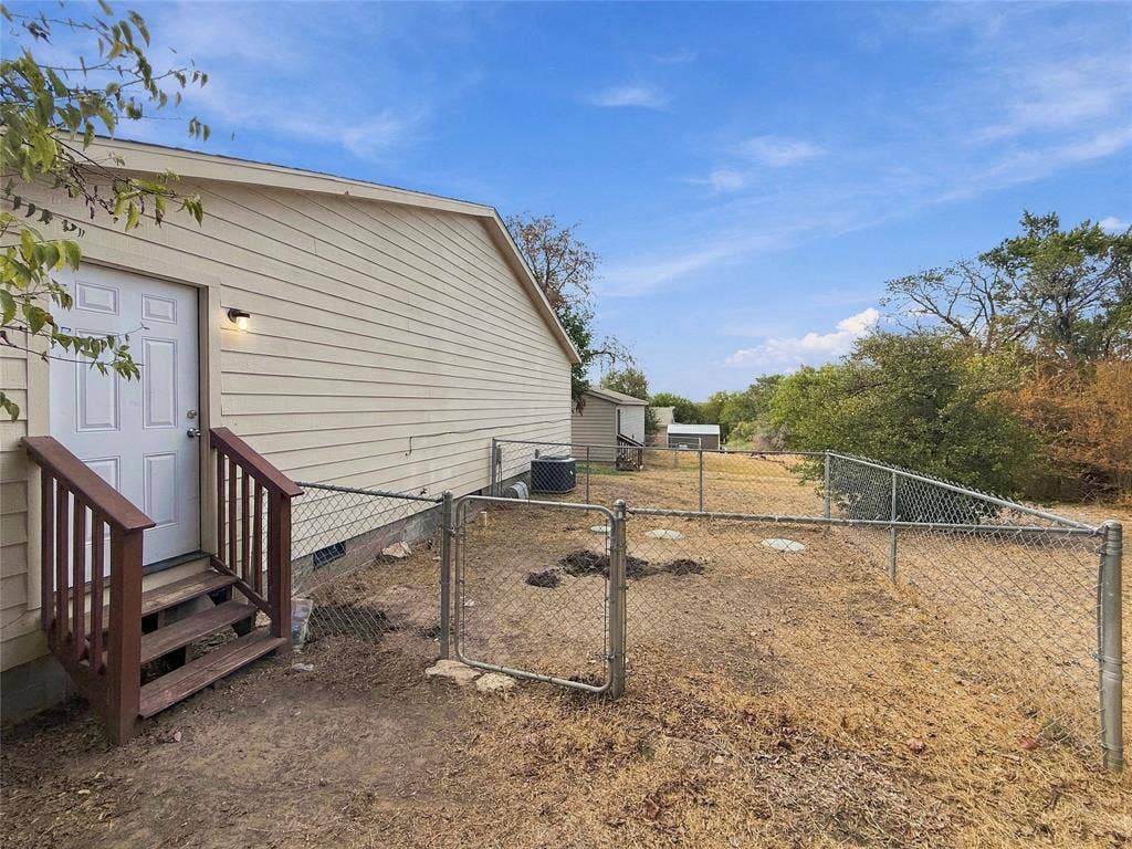 2503 Woodhaven Drive, Granbury, TX 76048 2503 Woodhaven Drive, Granbury, TX 76048