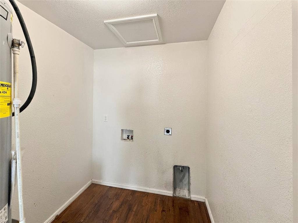 2503 Woodhaven Drive, Granbury, TX 76048 2503 Woodhaven Drive, Granbury, TX 76048