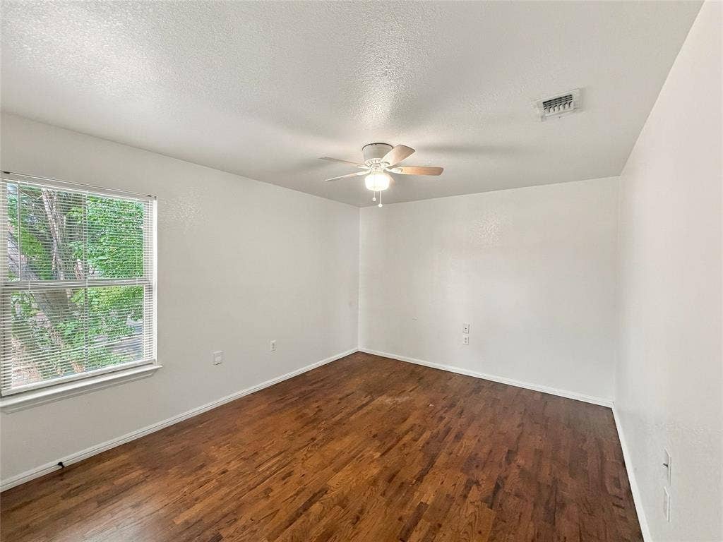 2503 Woodhaven Drive, Granbury, TX 76048 2503 Woodhaven Drive, Granbury, TX 76048