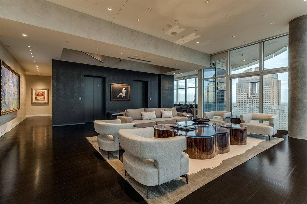 1918 Olive Street, #4202, Dallas, TX 75201