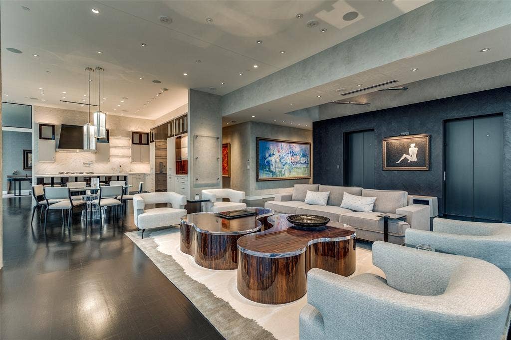 1918 Olive Street, #4202, Dallas, TX 75201