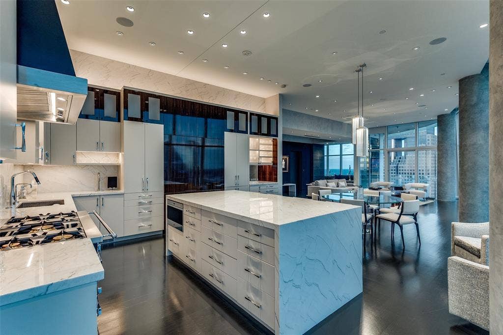 1918 Olive Street, #4202, Dallas, TX 75201