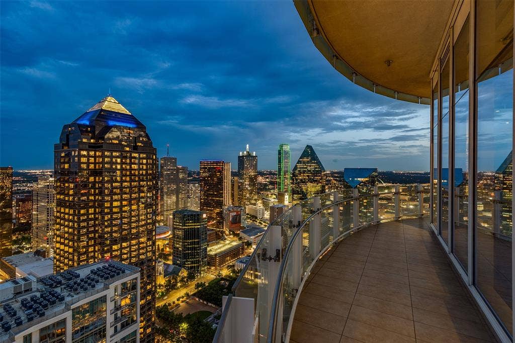 1918 Olive Street, #4202, Dallas, TX 75201