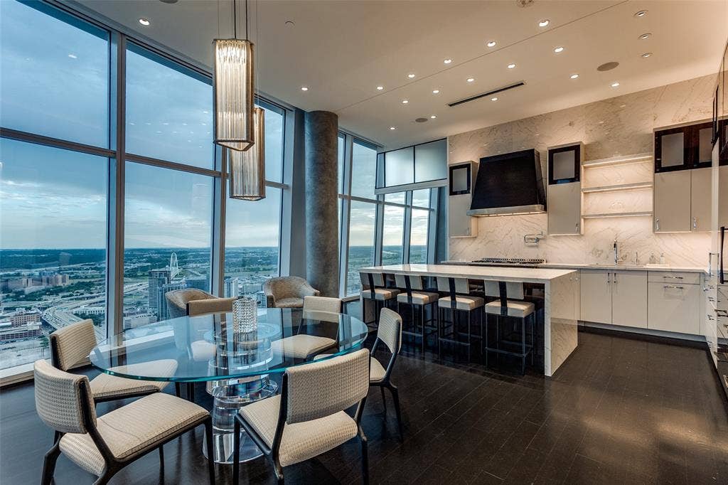 1918 Olive Street, #4202, Dallas, TX 75201