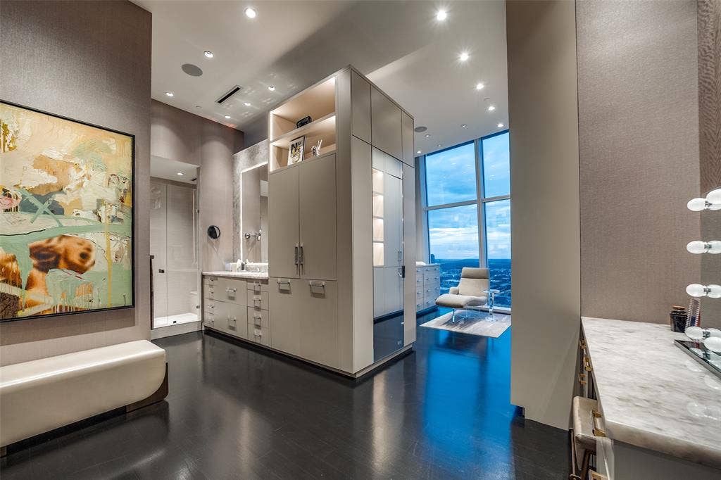 1918 Olive Street, #4202, Dallas, TX 75201