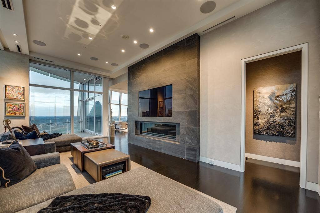 1918 Olive Street, #4202, Dallas, TX 75201