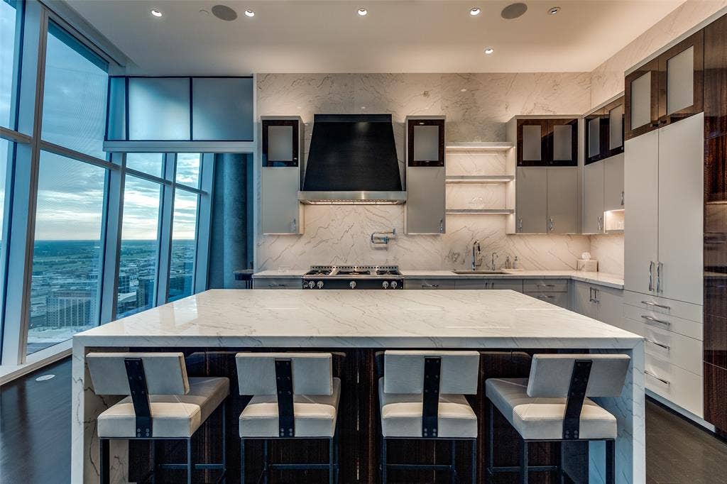 1918 Olive Street, #4202, Dallas, TX 75201