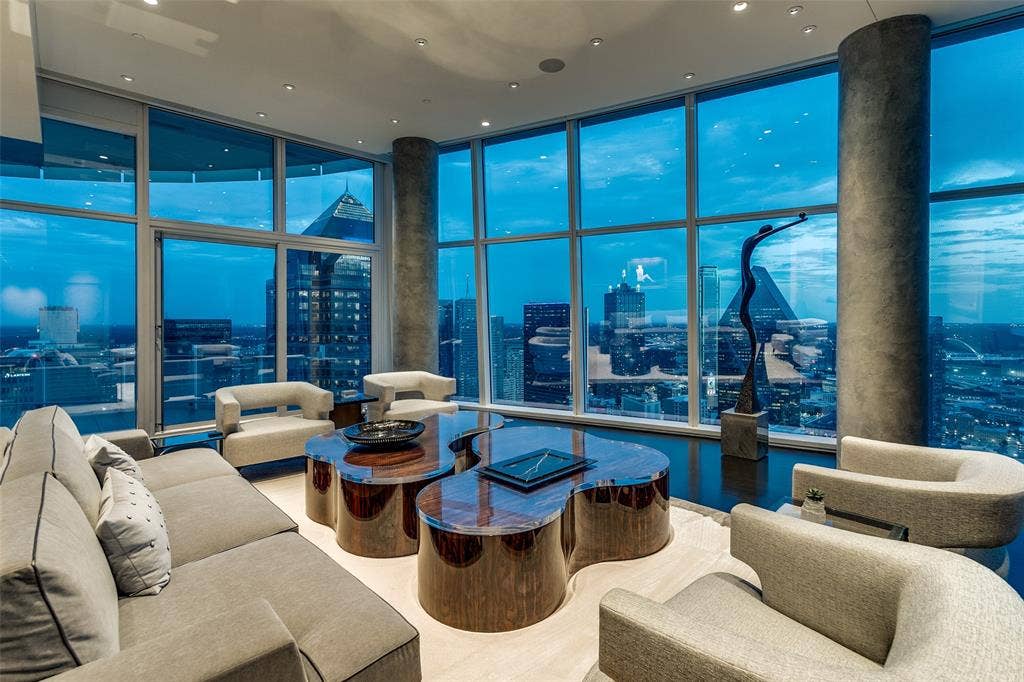 1918 Olive Street, #4202, Dallas, TX 75201