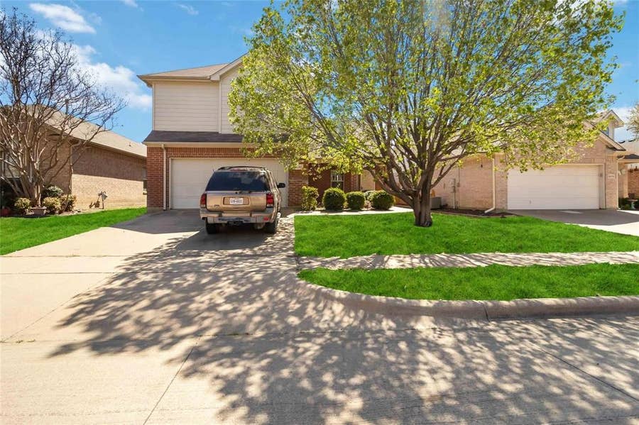 Property photo for 2680 Silver Hill Drive, Fort Worth, TX