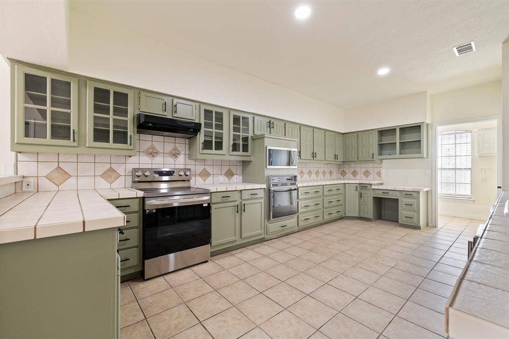 2110 S Mcdonald Street, McKinney, TX 75069 2110 S Mcdonald Street, McKinney, TX 75069