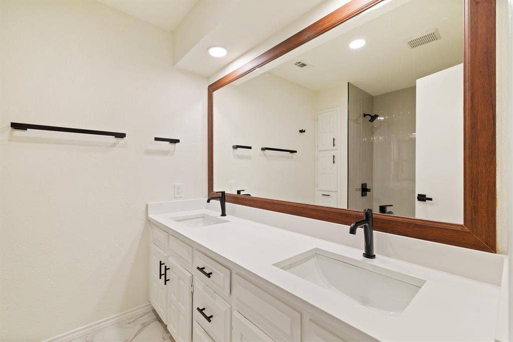 2110 S Mcdonald Street, McKinney, TX 75069 2110 S Mcdonald Street, McKinney, TX 75069