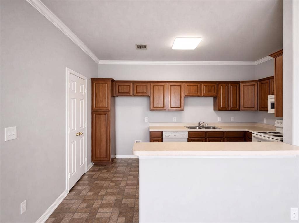 2400 18th Street, #*****2402*****, Plano, TX 75074 2400 18th Street, #*****2402*****, Plano, TX 75074