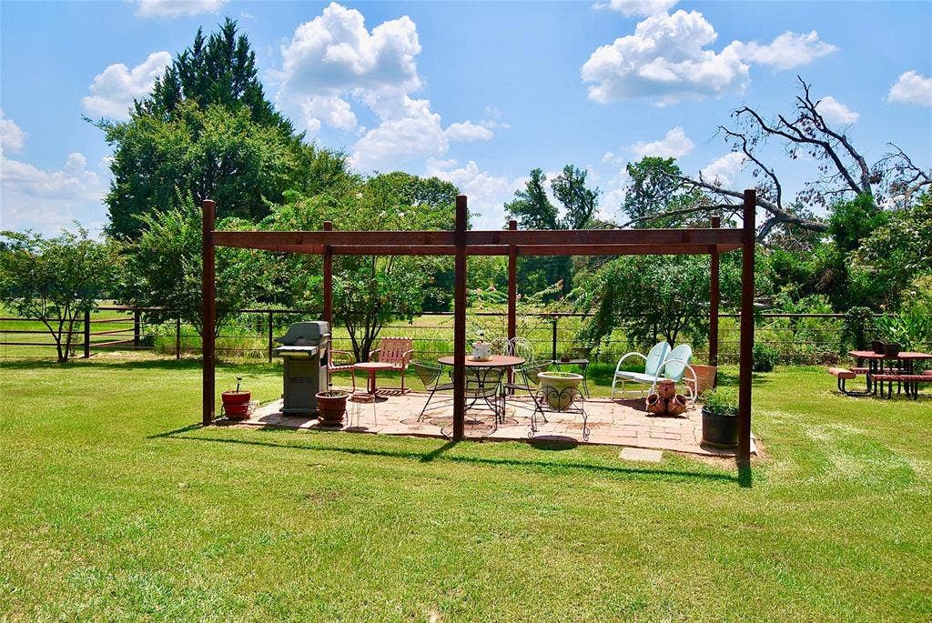 27368 St Highway 19 N, Athens, TX 75752 27368 St Highway 19 N, Athens, TX 75752