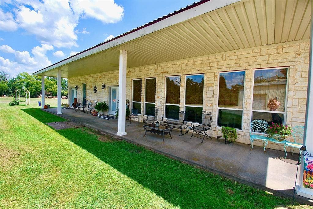 27368 St Highway 19 N, Athens, TX 75752 27368 St Highway 19 N, Athens, TX 75752