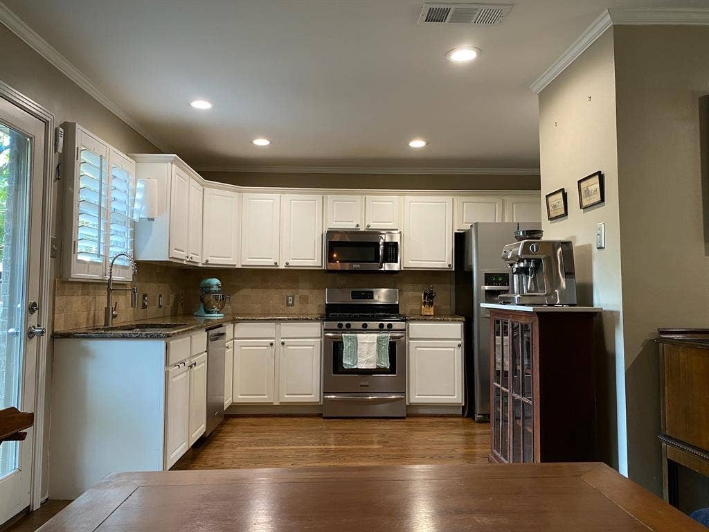 9607 Lakemont Drive, Dallas, TX 75220 9607 Lakemont Drive, Dallas, TX 75220