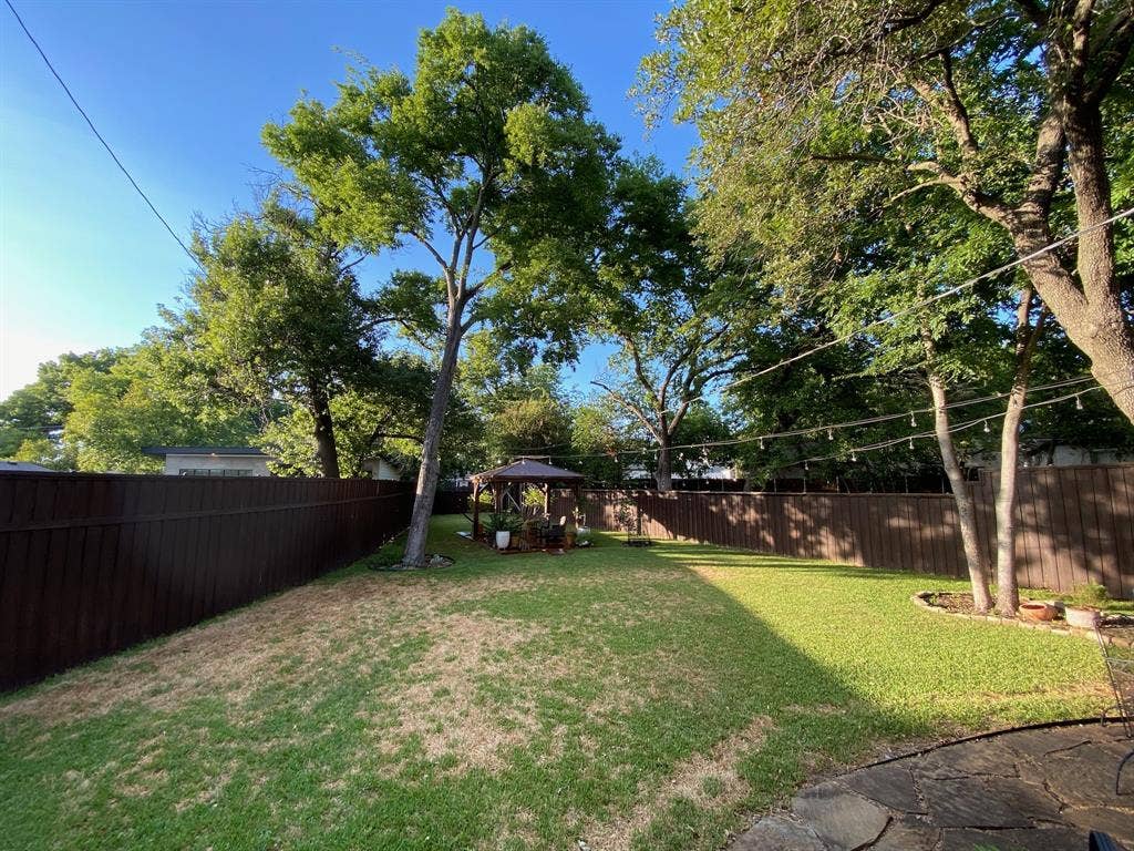 9607 Lakemont Drive, Dallas, TX 75220 9607 Lakemont Drive, Dallas, TX 75220