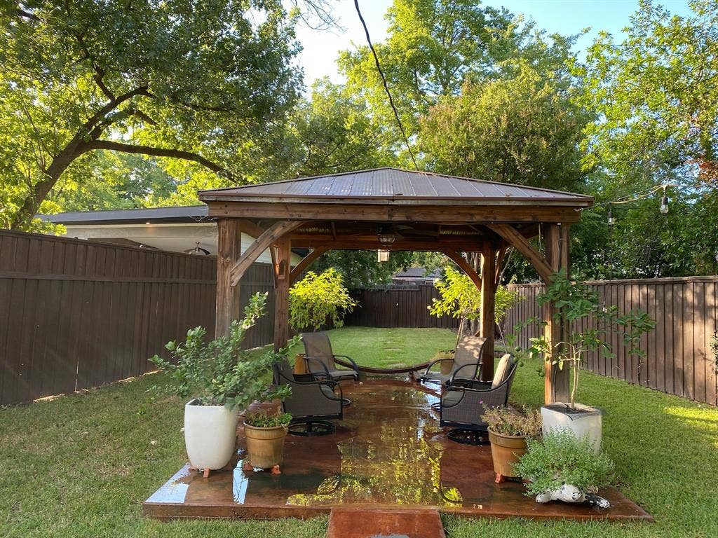 9607 Lakemont Drive, Dallas, TX 75220 9607 Lakemont Drive, Dallas, TX 75220