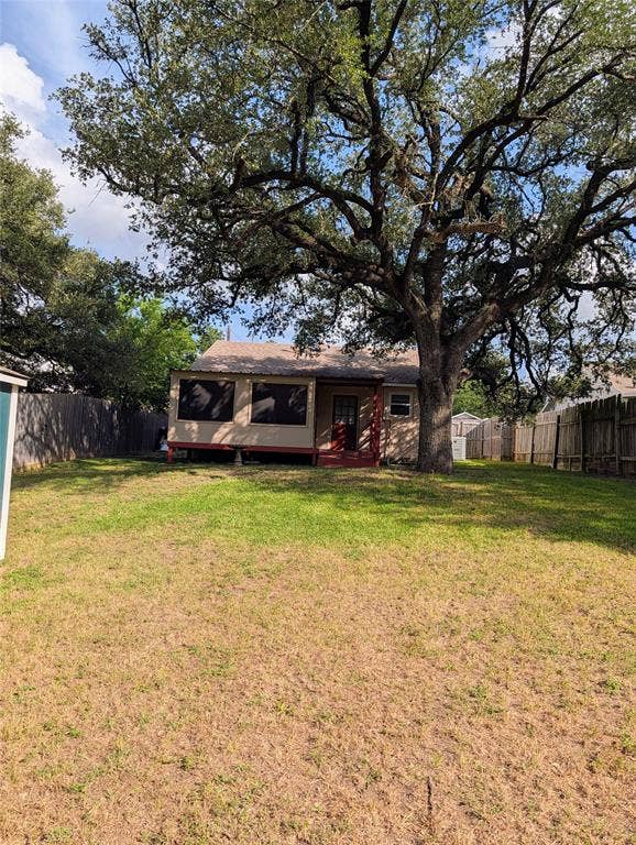 Property photo for 1701 Meridian Avenue, Waco, TX