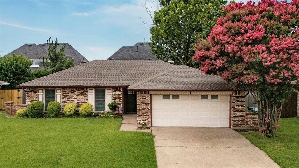 2713 Yale Drive, Rowlett, TX 75088 2713 Yale Drive, Rowlett, TX 75088
