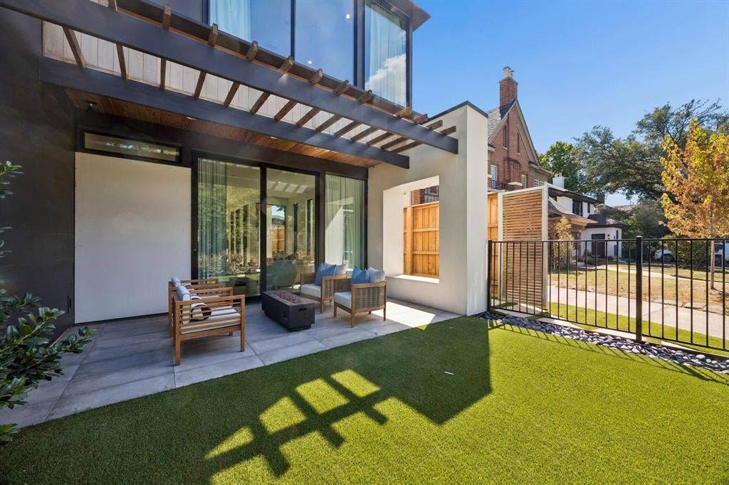 4144 Hawthorne Avenue, Dallas, TX 75219 4144 Hawthorne Avenue, Dallas, TX 75219