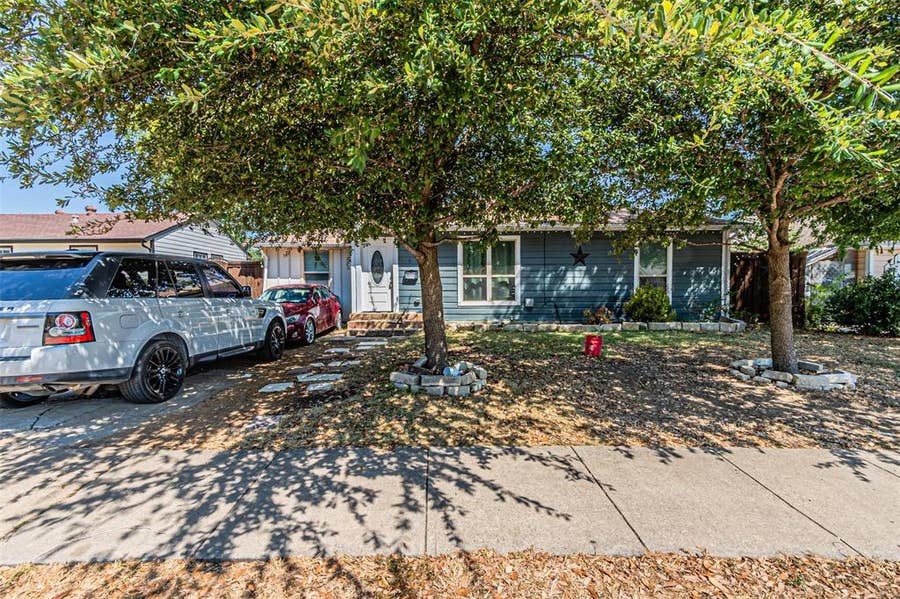Property photo for 305 Chandler Drive, Garland, TX