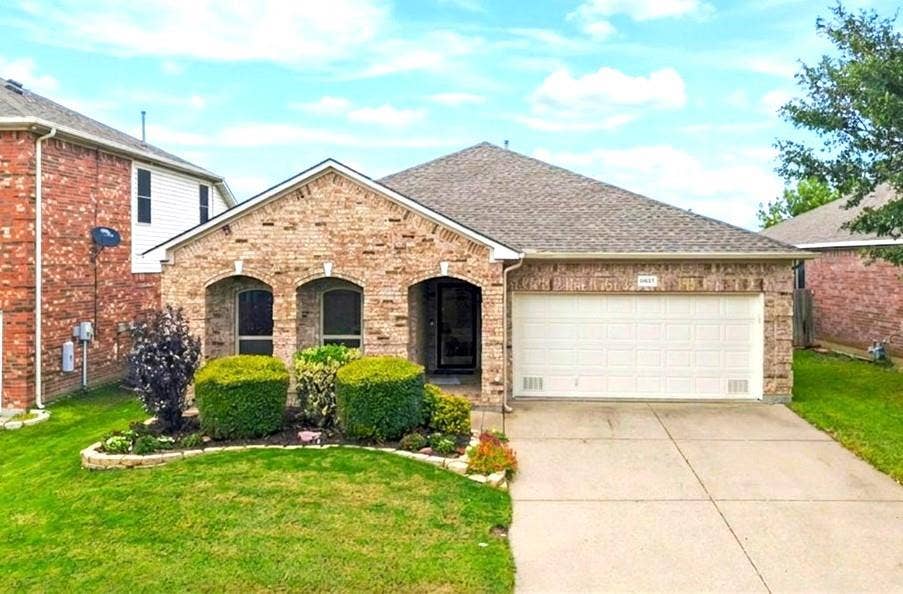 4057 Claymore Lane, Fort Worth, TX 76244